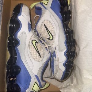 Nike Gray Sneakers 👟